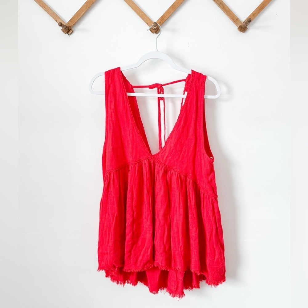 Umgee Bright Red Sleeveless Blouse